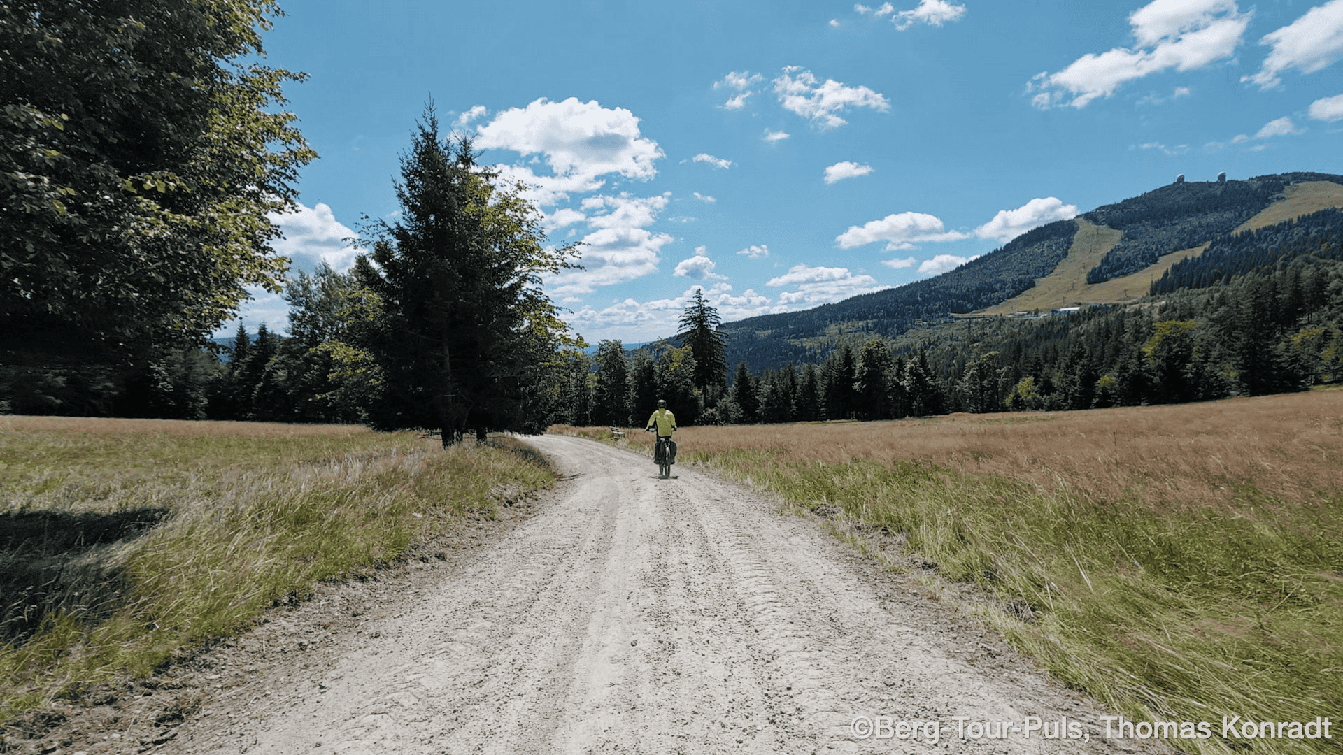 Großer Arber 1.456m und Harlachberg 914m mit dem E-Bike – 57 km durch den Bayerischen Wald